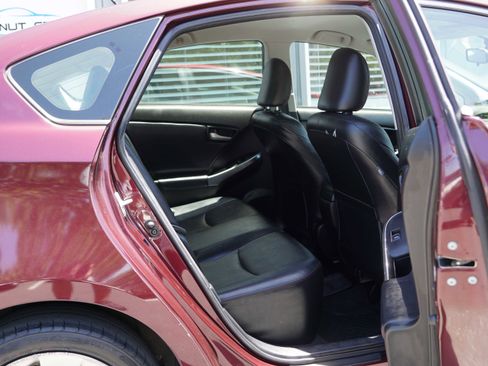 Used 2013 Toyota Prius Persona Series FWD image 26