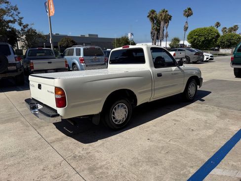 Used 1998 Toyota Tacoma 2WD Regular Cab w/ Value Edition Plus Pkg image 12