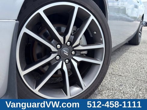 Used 2023 Dodge Challenger R/T RWD image 4