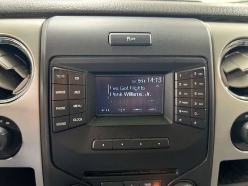 Used 2013 Ford F150 XLT w/ Mid Equipment Group RWD image 14