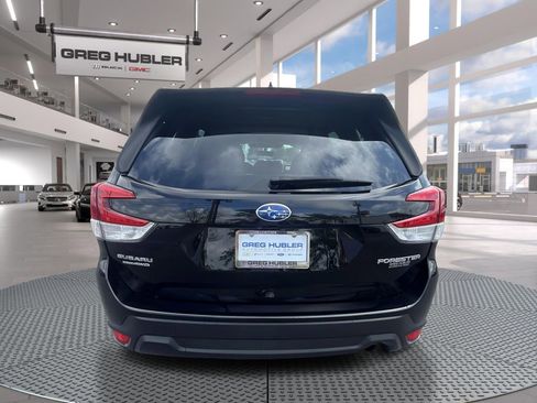 Used 2023 Subaru Forester Premium image 6