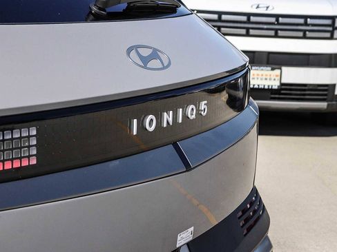 New 2026 Hyundai Ioniq 5 SEL image 10