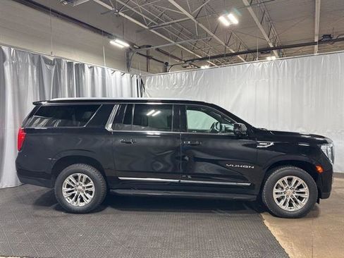 Certified 2021 GMC Yukon XL SLT w/ SLT Premium Package image 3