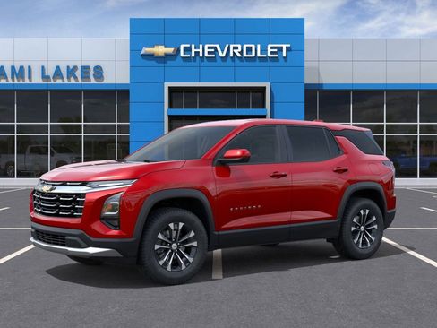 New 2026 Chevrolet Equinox LT image 2