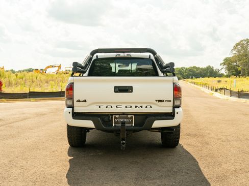 Used 2020 Toyota Tacoma TRD Pro AWD/4WD image 7