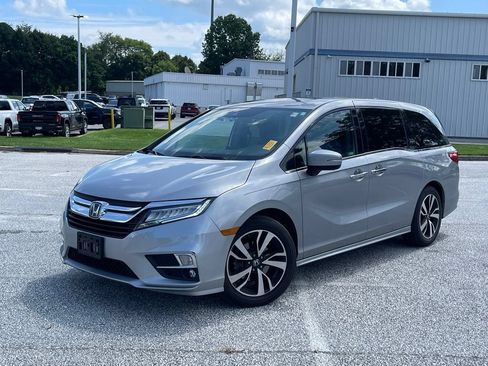 Used 2018 Honda Odyssey Elite image 1