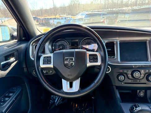 Used 2013 Dodge Charger SXT Plus image 18