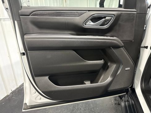 Used 2022 GMC Yukon SLT w/ SLT Premium Package AWD/4WD image 25