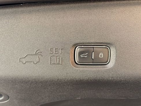 Used 2025 Ford Expedition Platinum w/ Stealth Appearance Package AWD/4WD image 40