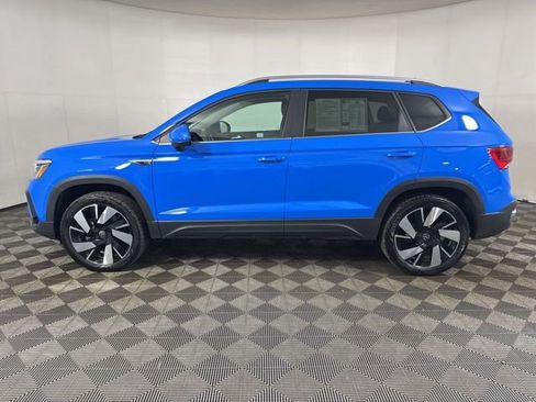 Used 2023 Volkswagen Taos SEL AWD/4WD image 7