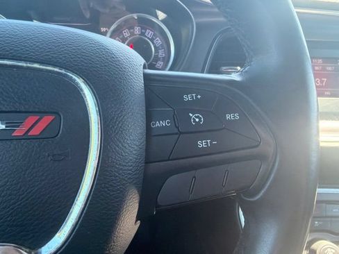 Used 2016 Dodge Challenger R/T RWD image 18