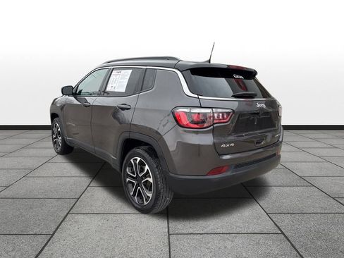 Used 2022 Jeep Compass Limited image 3