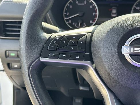 Certified 2024 Nissan Sentra SV FWD image 29