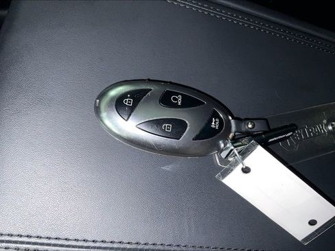 Used 2025 Hyundai Santa Fe Calligraphy AWD/4WD image 13