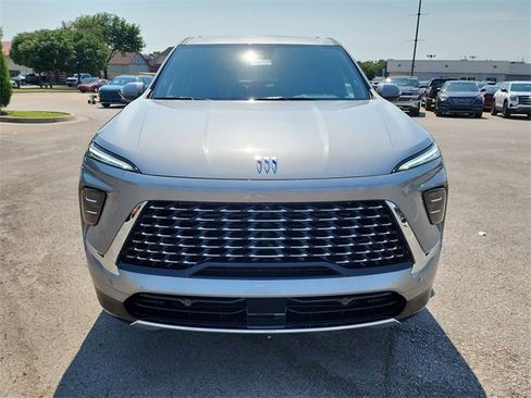 New 2026 Buick Enclave Avenir w/ Super Cruise Package image 9