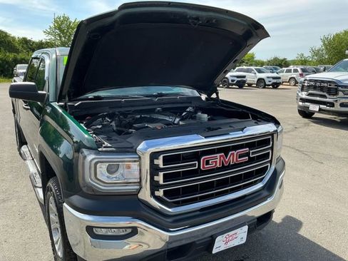 Used 2017 GMC Sierra 1500 SLE w/ SLE Value Package AWD/4WD image 11