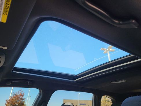 New 2025 Subaru Forester Premium image 9