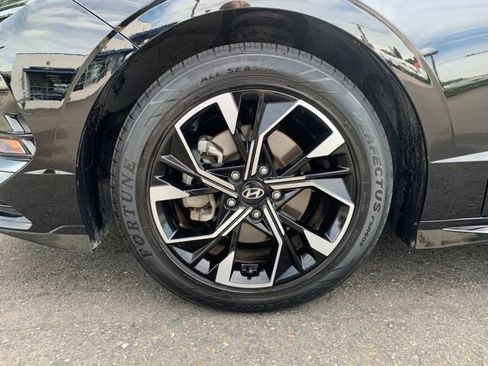 Certified 2024 Hyundai Sonata SEL FWD image 10