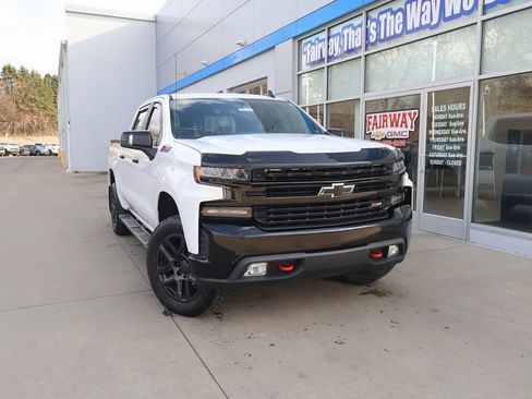 Used 2020 Chevrolet Silverado 1500 LT Trail Boss image 40