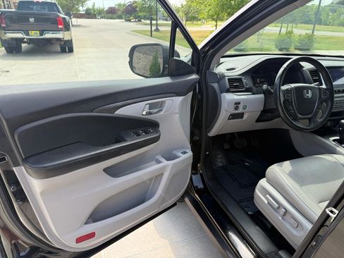 Used 2016 Honda Pilot EX-L image 8