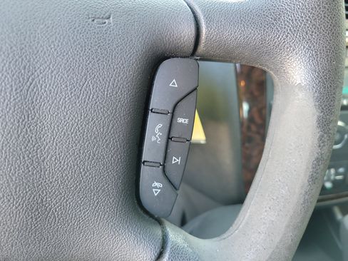 Used 2015 Chevrolet Impala LT w/ LT Sunroof Package FWD image 21