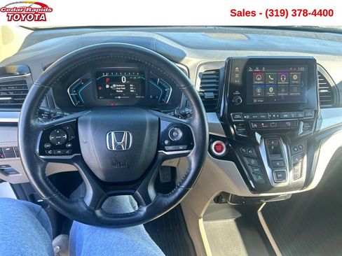 Used 2018 Honda Odyssey Elite image 15