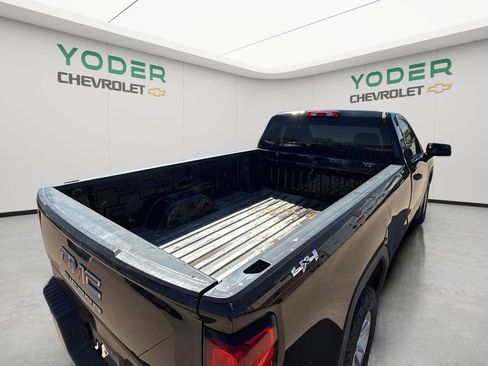 Used 2022 GMC Sierra 1500 Pro w/ Sierra Value Package AWD/4WD image 38