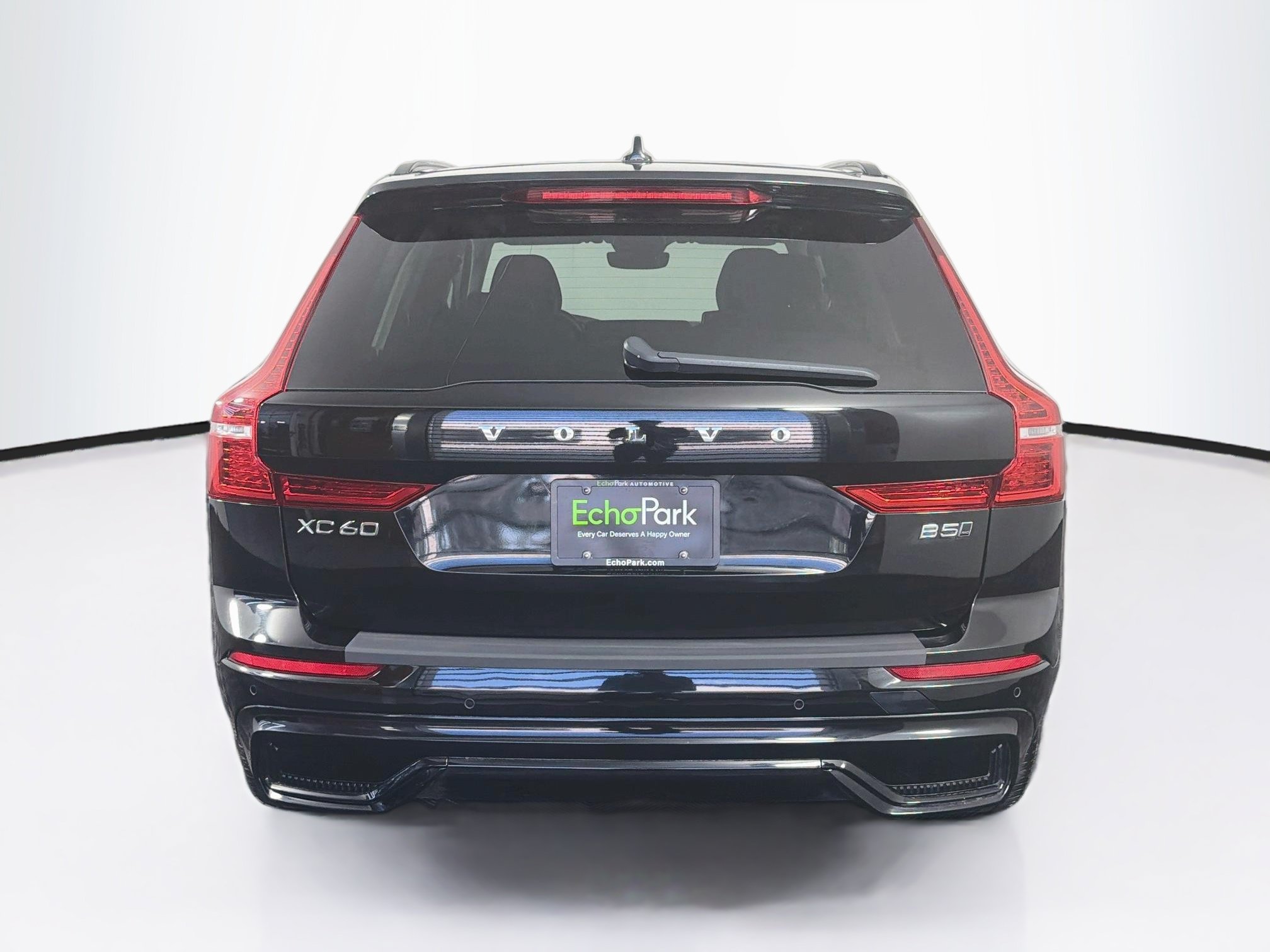 Used 2025 Volvo XC60 B5 Core AWD/4WD image 7