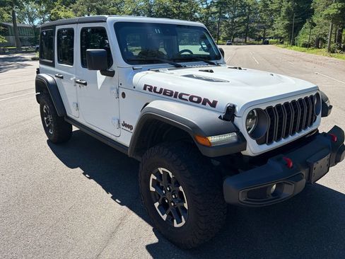 Used 2025 Jeep Wrangler Unlimited Rubicon AWD/4WD image 1