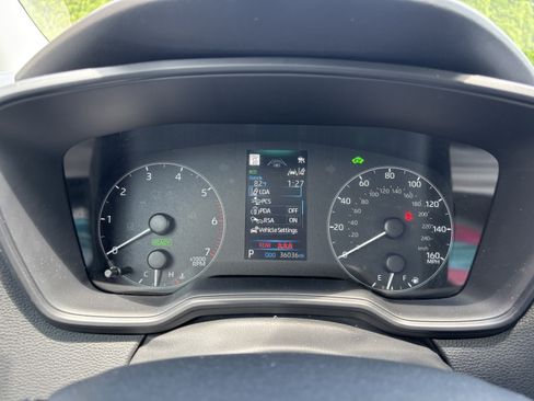 Used 2025 Toyota Corolla LE FWD image 19