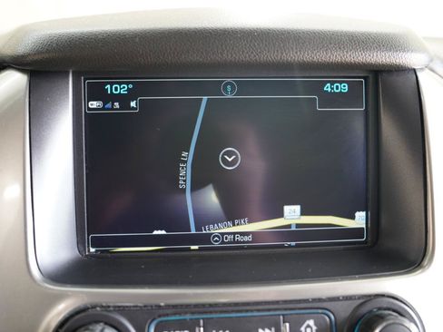 Used 2019 Chevrolet Tahoe LT w/ Luxury Package AWD/4WD image 19