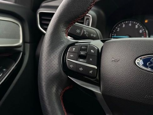 Certified 2024 Ford Explorer ST-Line w/ Class IV Trailer Tow Package image 13