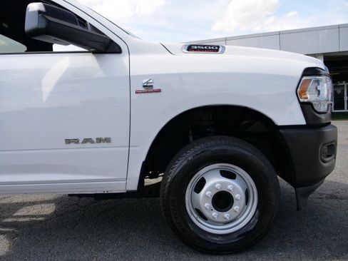 Used 2022 RAM 3500 Tradesman RWD image 29