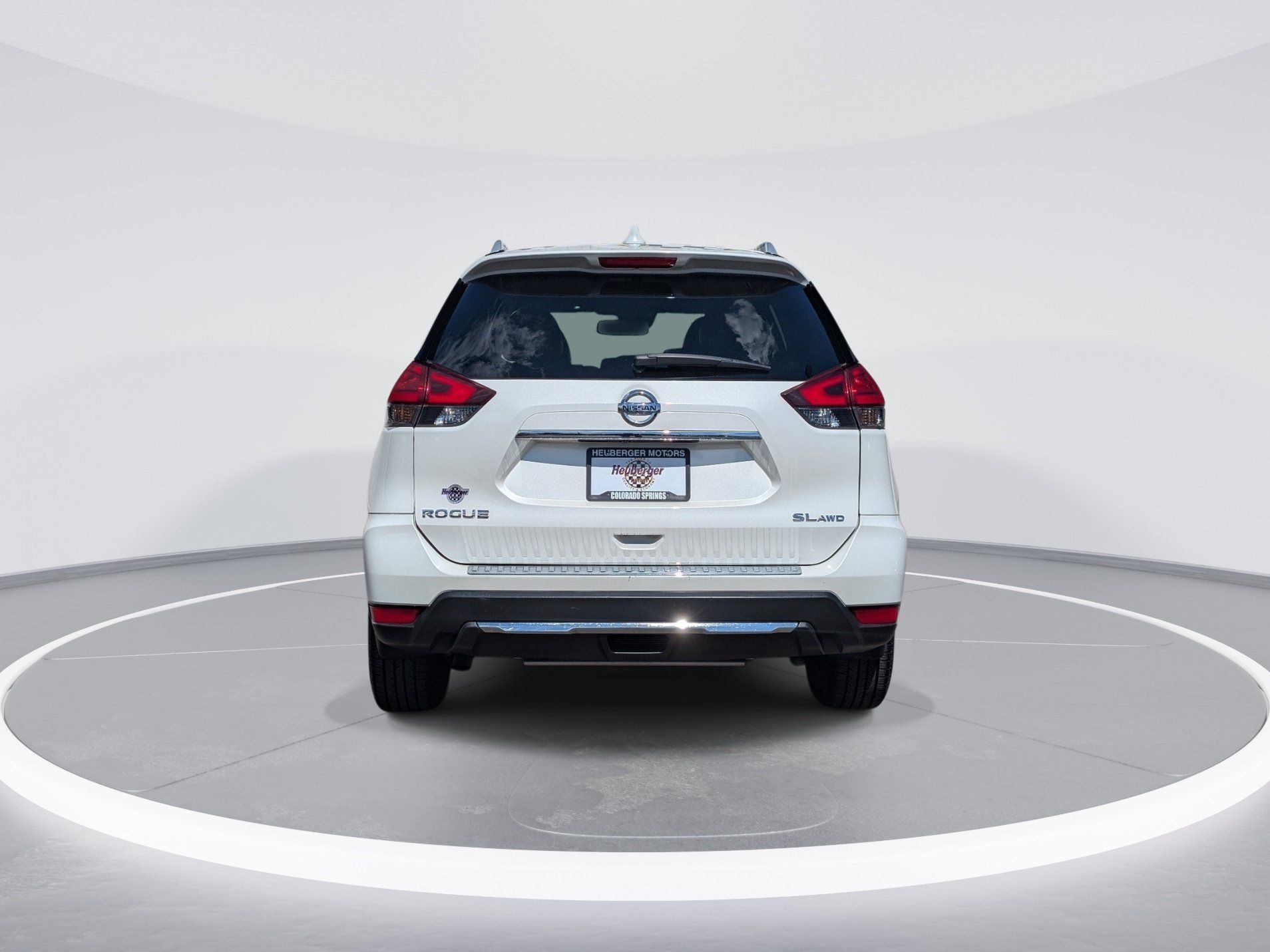 Used 2017 Nissan Rogue SL AWD/4WD image 6