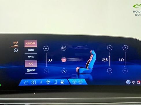 Used 2024 Cadillac Lyriq Tech RWD image 65