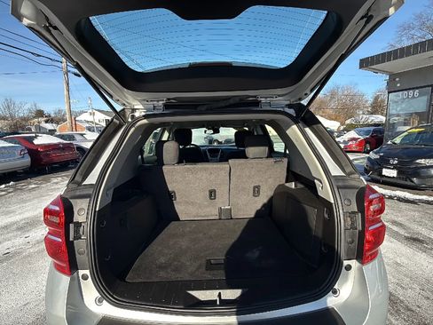 Used 2017 Chevrolet Equinox LS image 8
