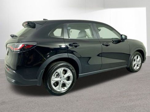 Certified 2023 Honda HR-V LX image 33