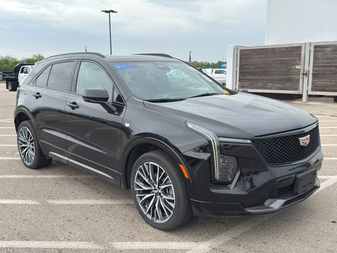 Used 2024 Cadillac XT4 Sport AWD/4WD image 8