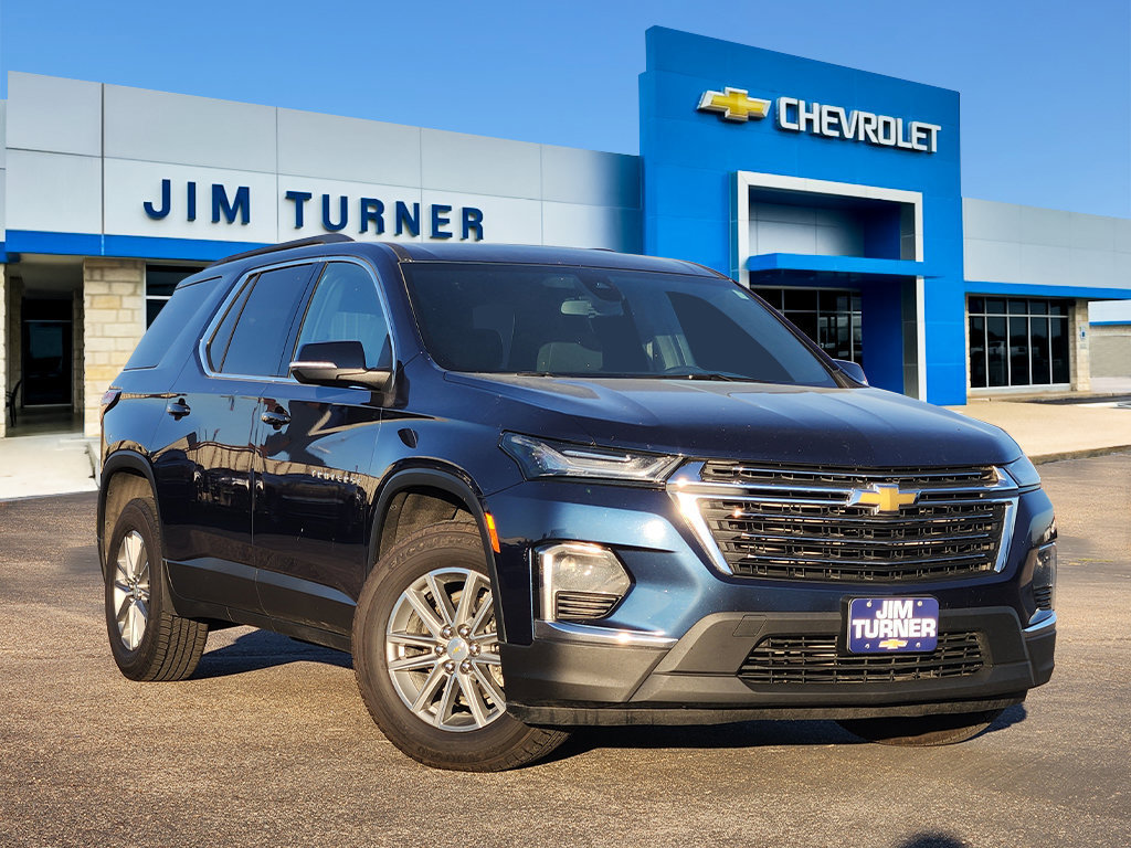 Used 2022 Chevrolet Traverse LT FWD image 1