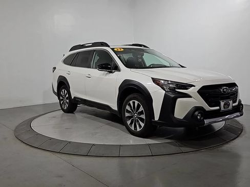 Used 2023 Subaru Outback Limited XT AWD/4WD image 8