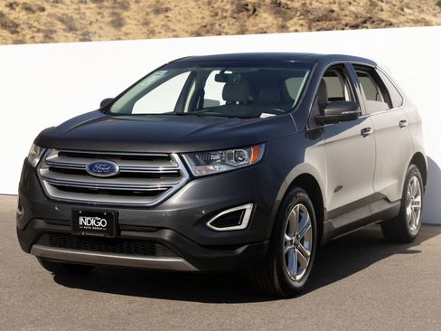 Used 2017 Ford Edge Titanium w/ Equipment Group 301A AWD/4WD image 5