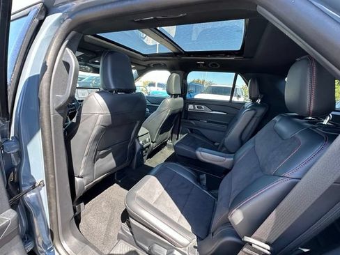 Certified 2025 Ford Explorer ST w/ Sun And Sound Package AWD/4WD image 17