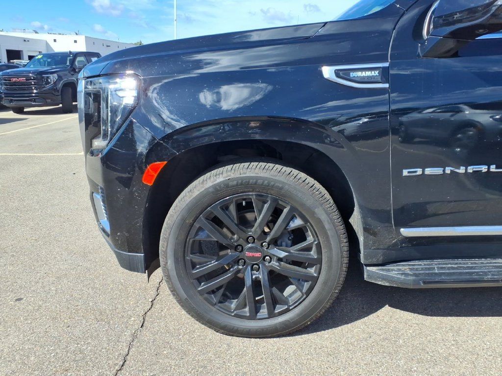 Used 2022 GMC Yukon Denali AWD/4WD image 23