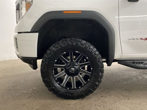 Used 2021 GMC Sierra 3500 AT4 w/ AT4 Preferred Package image 11