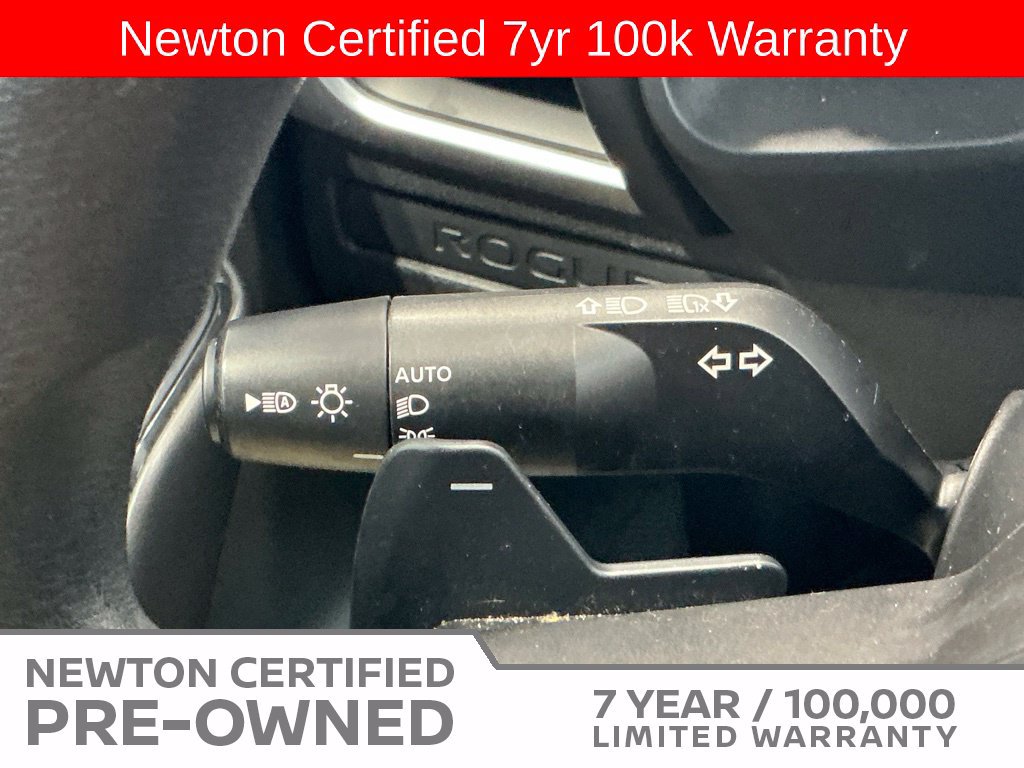Used 2023 Nissan Rogue S FWD image 26