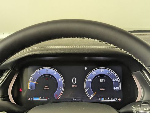 New 2025 Jeep Grand Cherokee Limited w/ Luxury Tech Group II image 22