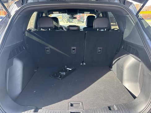 Used 2025 Ford Escape ST-Line w/ Cold Weather Package image 40