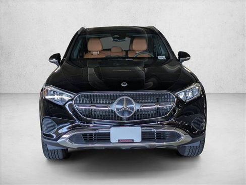 Certified 2026 Mercedes-Benz GLC 300 image 2
