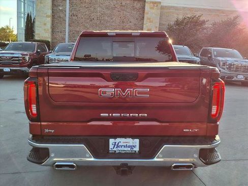 New 2026 GMC Sierra 1500 SLT image 23