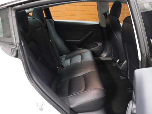 Used 2023 Tesla Model 3 Standard Range RWD image 33